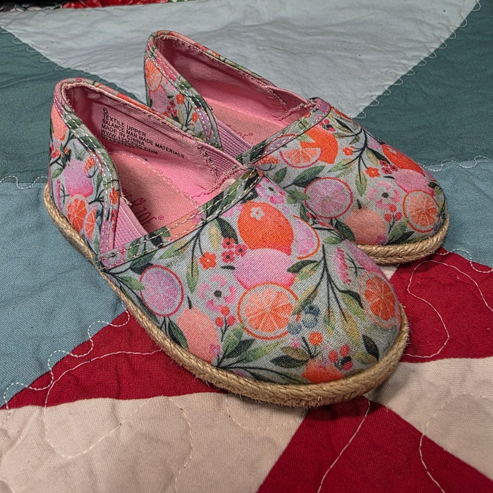 Maggie & Zoe Slip On Shoes Girls Size 6 Pink Orange Citrus Floral‎ Flat